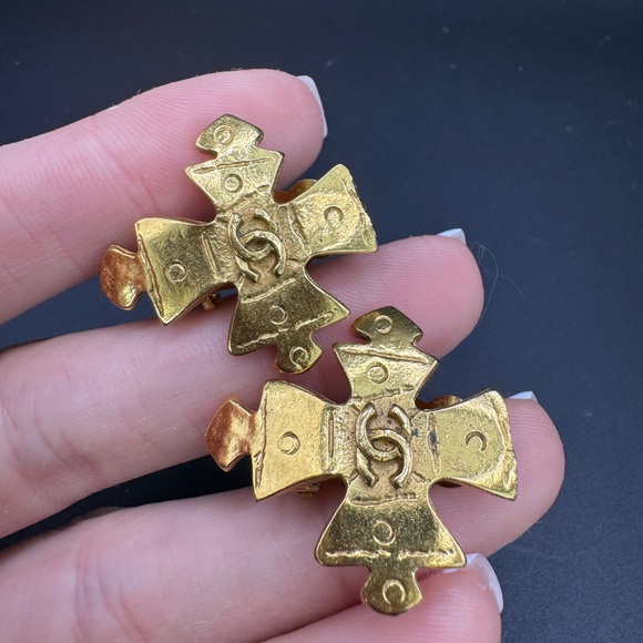 LOT 1620 24K gold plated CHANEL vintage clip on earrings - Picture 6 of 7